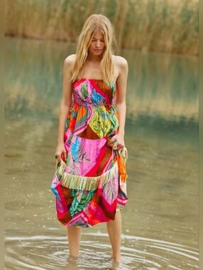white christmas dresses Sand Leopard Flowers Cut Out Midi Dress – FARM Rio